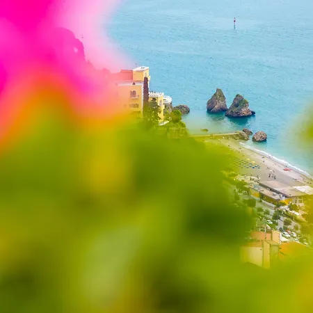 Casa vacanze Starhost - Marcella Con Terrazza E Giardino Vista Mare Vietri