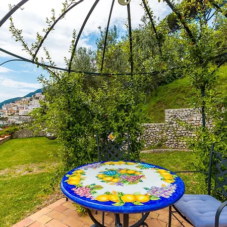 Casa vacanze Starhost - Marcella Con Terrazza E Giardino Vista Mare